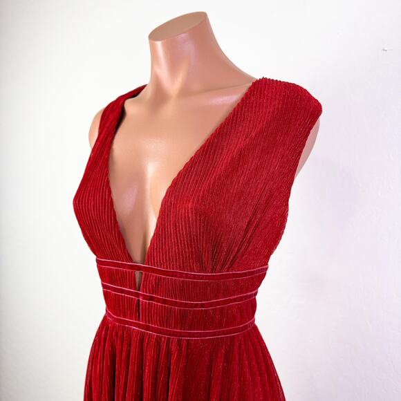 Lulus Smokeshow Metallic Velvet Plunge Dress Whimsigoth Fairy Romantasy XL NWT - Picture 3 of 12